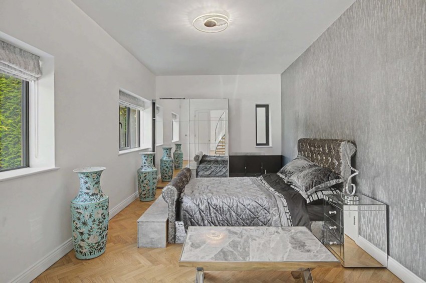 Images for Chester Road, Woodford EAID:Richard Lowth BID:Richard Lowth & Co Estate Agents