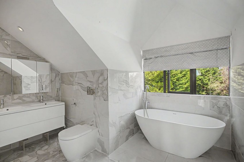 Images for Chester Road, Woodford EAID:Richard Lowth BID:Richard Lowth & Co Estate Agents