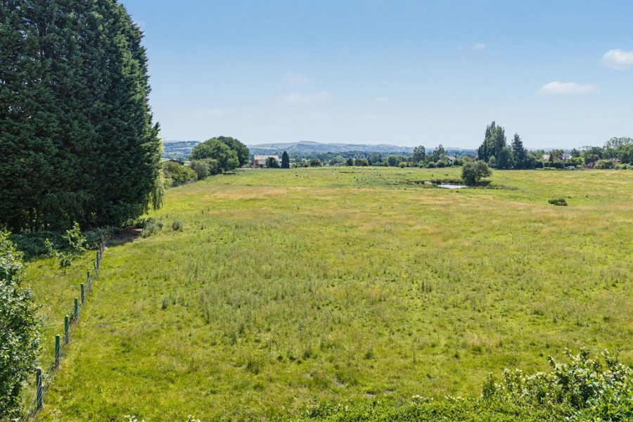 Images for Chester Road, Woodford EAID:Richard Lowth BID:Richard Lowth & Co Estate Agents
