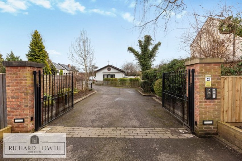 Images for Lyme View Place, Poynton EAID:Richard Lowth BID:Richard Lowth & Co