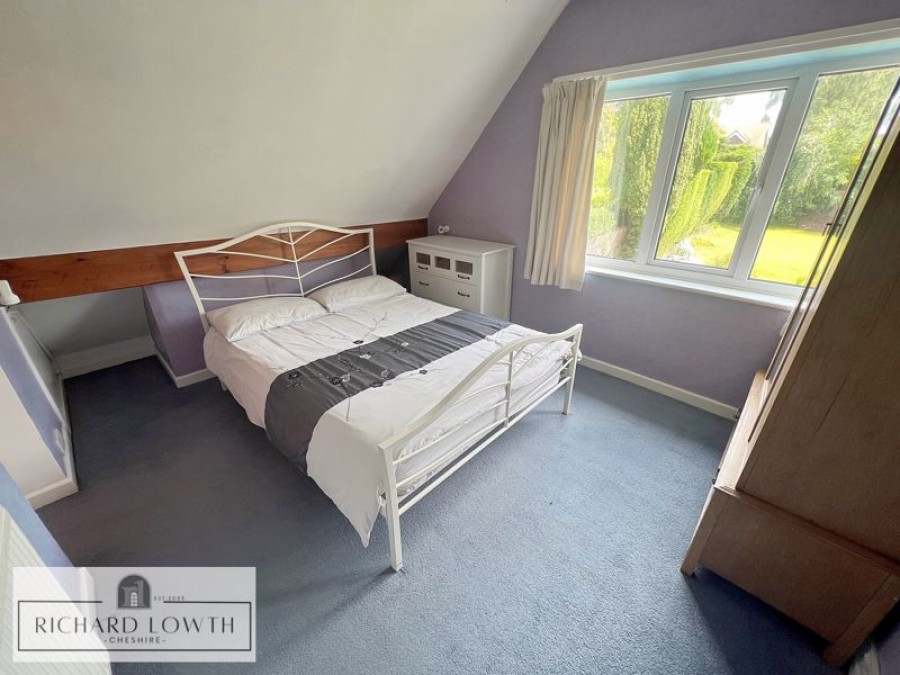 Images for London Road North, Poynton EAID:Richard Lowth BID:Richard Lowth & Co