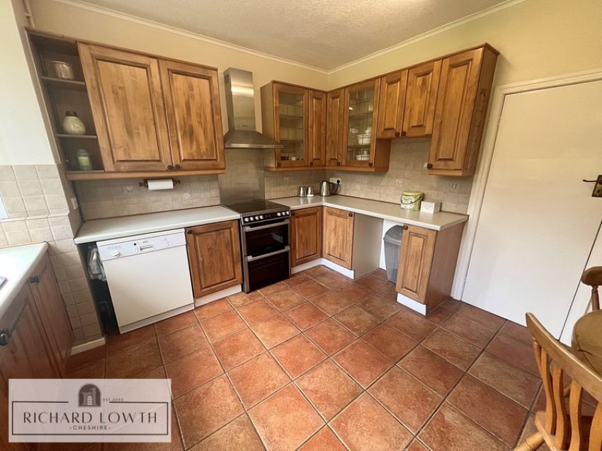 Images for London Road North, Poynton EAID:Richard Lowth BID:Richard Lowth & Co