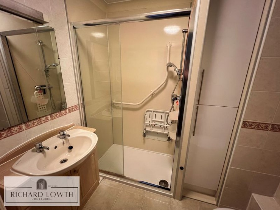 Images for Holland Court, Poynton EAID:Richard Lowth BID:Richard Lowth & Co