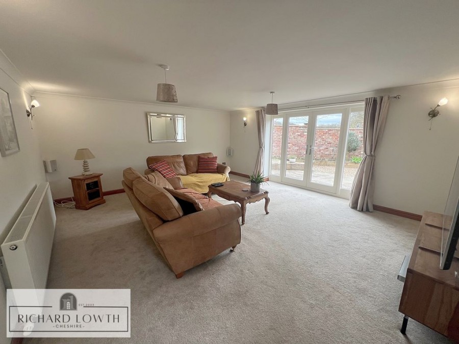 Images for Old Hall Lane, Woodford EAID:Richard Lowth BID:Richard Lowth & Co