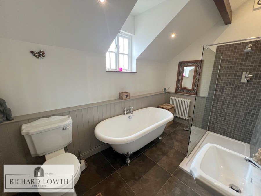 Images for Old Hall Lane, Woodford EAID:Richard Lowth BID:Richard Lowth & Co Estate Agents