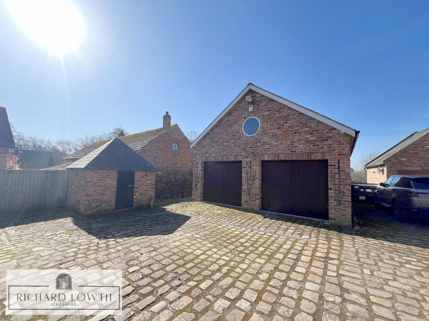 Images for Old Hall Lane, Woodford EAID:Richard Lowth BID:Richard Lowth & Co Estate Agents