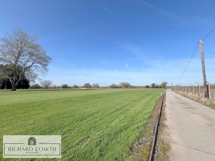 Images for Old Hall Lane, Woodford EAID:Richard Lowth BID:Richard Lowth & Co Estate Agents