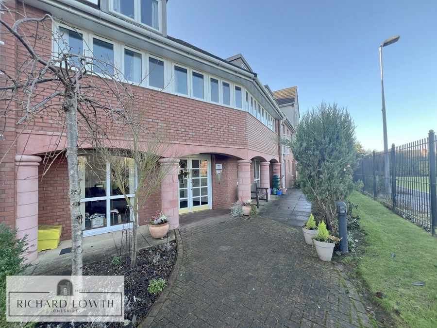 Images for Willow Close, Poynton EAID:Richard Lowth BID:Richard Lowth & Co