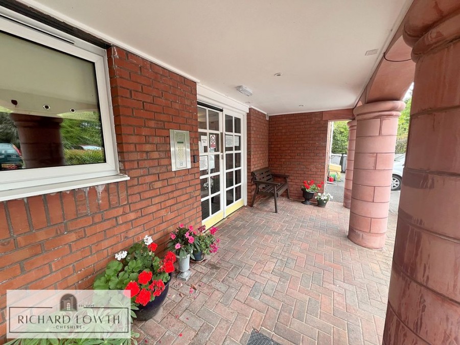 Images for Willow Close, Poynton EAID:Richard Lowth BID:Richard Lowth & Co Estate Agents