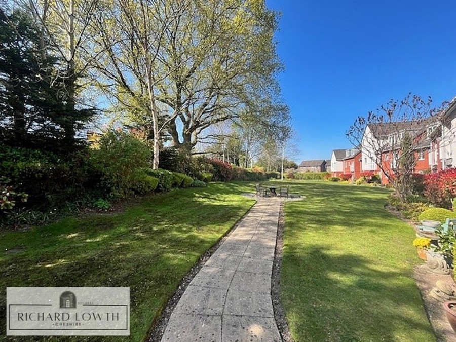 Images for Willow Close, Poynton EAID:Richard Lowth BID:Richard Lowth & Co Estate Agents