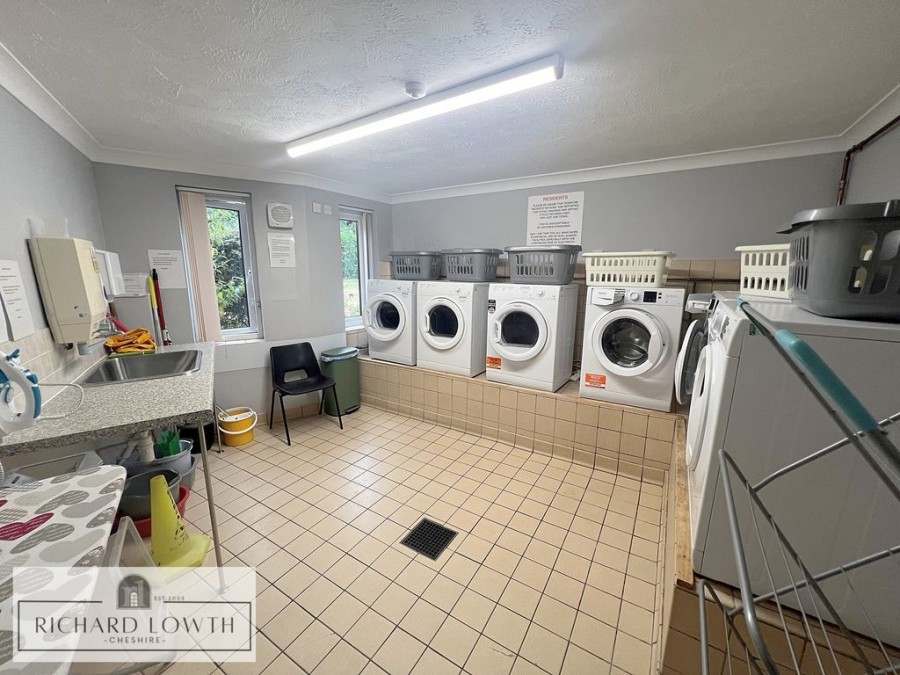 Images for Willow Close, Poynton EAID:Richard Lowth BID:Richard Lowth & Co Estate Agents