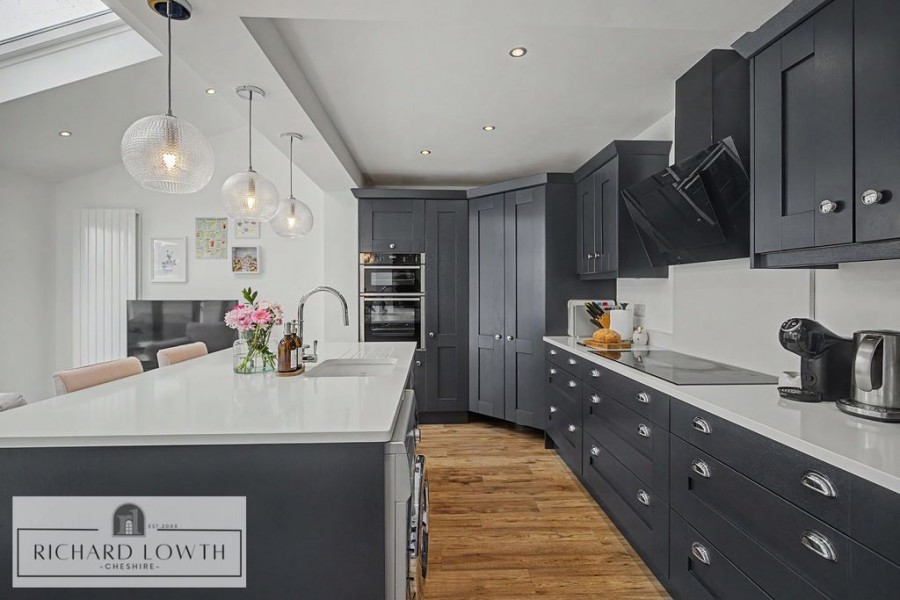 Images for The Circuit, Cheadle Hulme EAID:Richard Lowth BID:Richard Lowth & Co Estate Agents