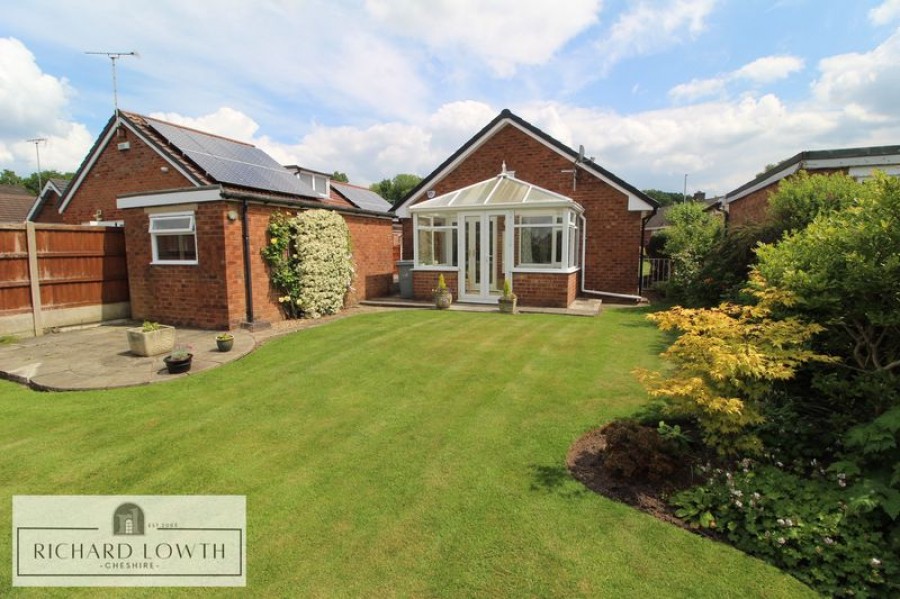 Images for Beech Crescent, Poynton EAID:Richard Lowth BID:Richard Lowth & Co Estate Agents