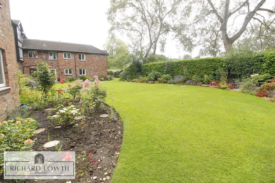 Images for Cedarwood, Legh Close, Poynton EAID:Richard Lowth BID:Richard Lowth & Co