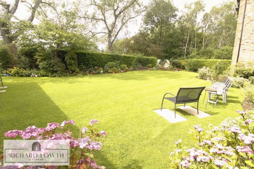 Images for Cedarwood, Legh Close, Poynton EAID:Richard Lowth BID:Richard Lowth & Co