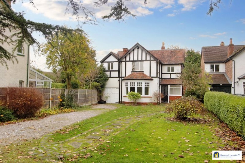 Acre Lane, Cheadle Hulme / Bramhall Border, 4 bedroom, Detached